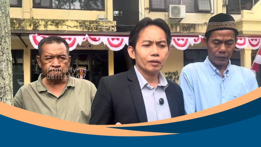Sidang Etik PTDH Bripda Alvian, Keluarga Putri Apriyani Hadir di Polda Jabar "Keluarga Putri Apriyani menghadiri sidang etik Bripda Alvian di Polda Jabar"