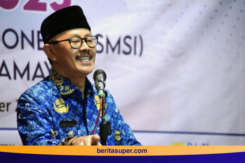 Pemkab Indramayu Apresiasi UKW SMSI dan Dukung Alokasi Anggaran Tahunan Wabup Indramayu saat membuka acara UkW SMSI Indramayu (28/20/2025).