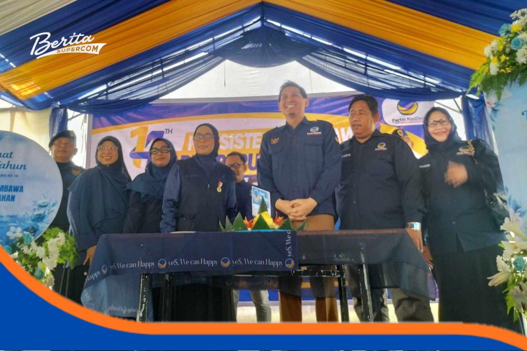 NasDem Indramayu Bidik 10 Kursi di 2029, Lucky Hakim: Saatnya Membawa Arus Perubahan Foto bersama pengurus dan kader Partai NasDem Indramayu pada HUT ke-14.