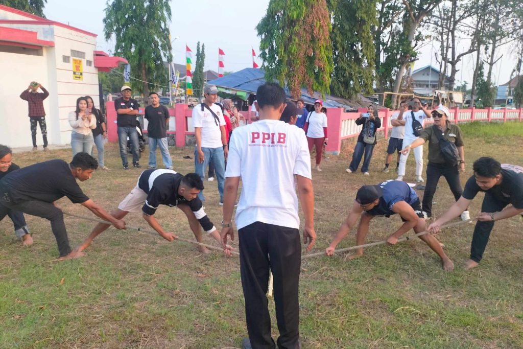Lomba tradisional PPIB dan IMI Indramayu dalam perayaan HUT RI